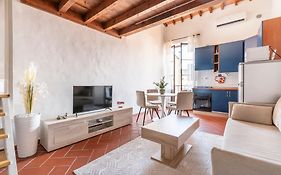 Piazza Santo Spirito Appartamento Con 2 Camere Matrimoniali